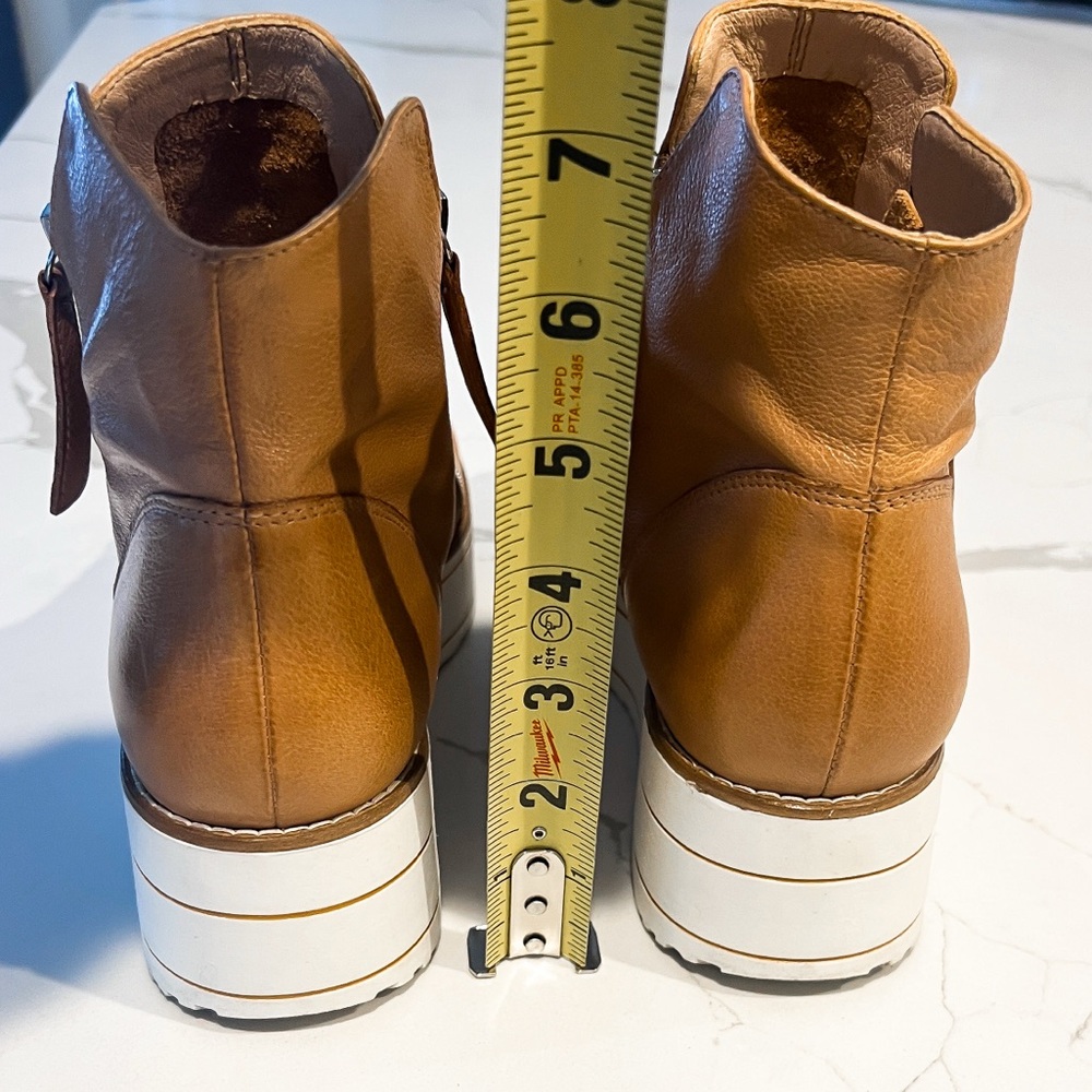 Anthropologie Silent D Nene Tan White Leather Ankle Wedge Boot EU 38 US 7 7.5 - Picture 12 of 16
